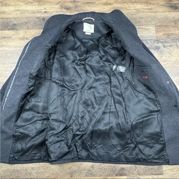 Aritzia coat xs - Picture 6 of 10